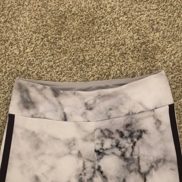 White Marble Alpha phi leggings - Picture 6 of 7